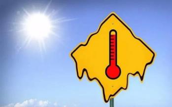 战高温、斗酷暑，为敬坚守一线的淮海人点赞！