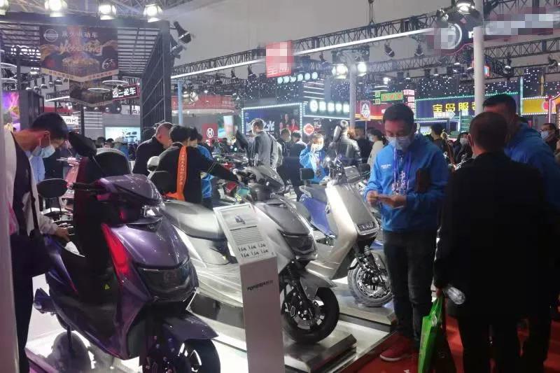 <b>订单近3万台，永久新布局的强势出镜，打响崛起之战！</b>