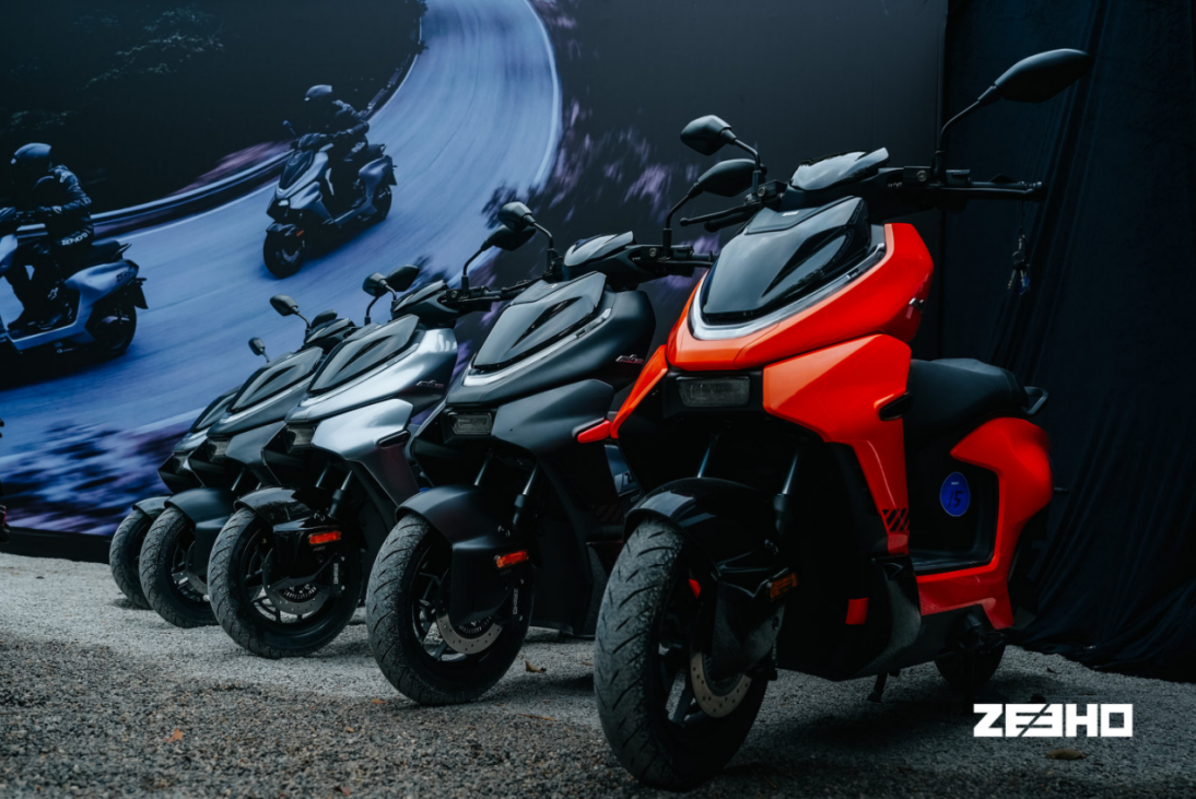 首发5699元起！史上最强一代AE4上市，极核重塑性能电摩标杆