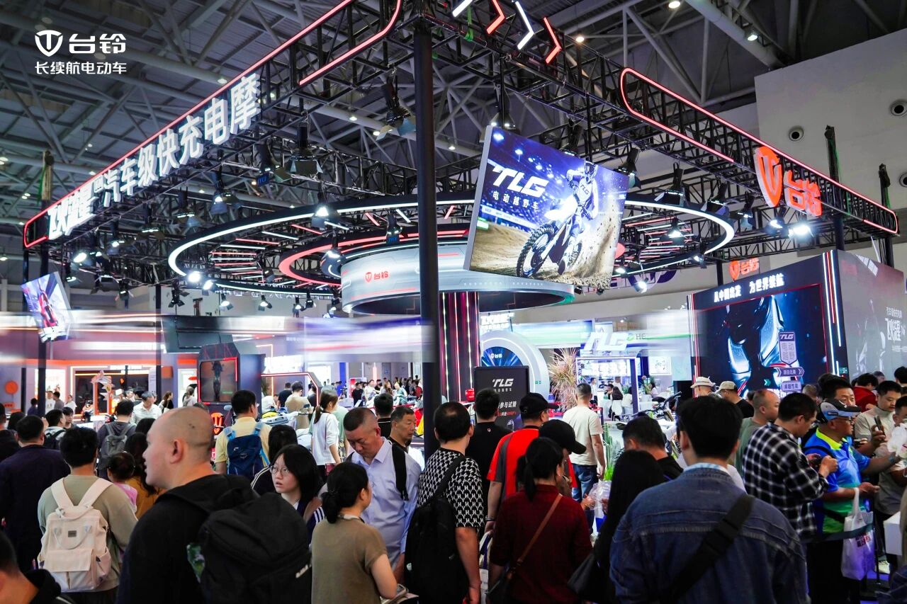 以科技致敬热爱！台铃摩博会圈粉全球骑士，汽车级快充重塑远行边界